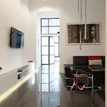 Art Boutique *